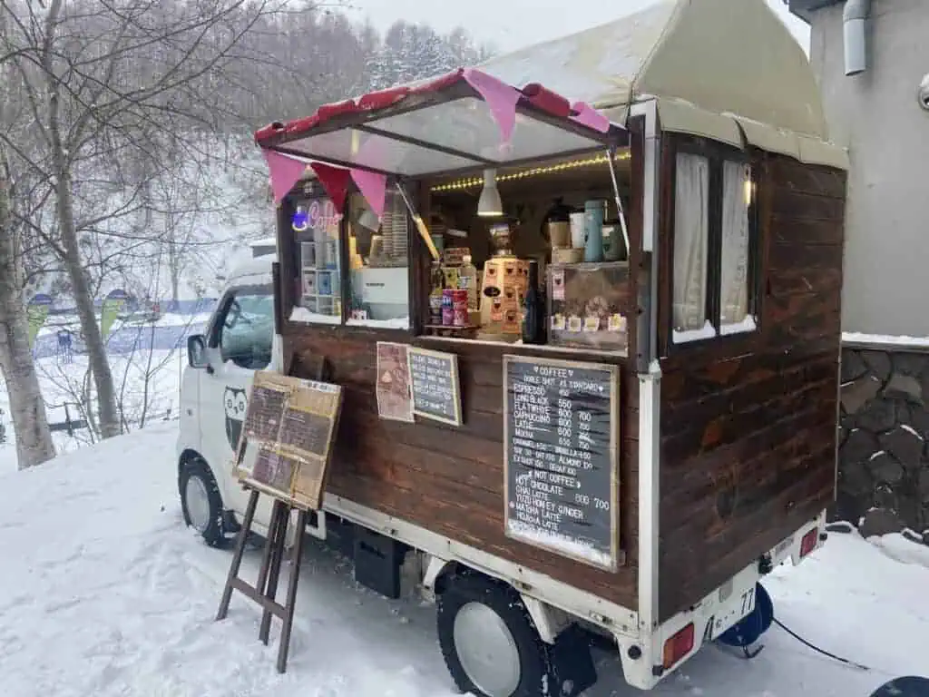 Coffee cart hidden away in Middle Hirafu